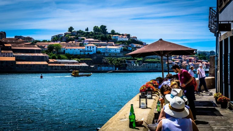 Lire la suite à propos de l’article 10 choses incontournables à faire à Porto