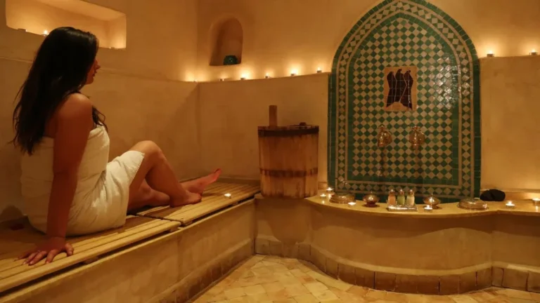 Lire la suite à propos de l’article Le hammam marocain : une expérience incontournable à Marrakech